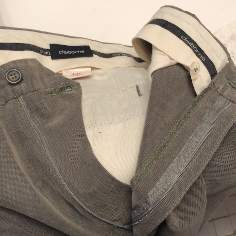 Claiborne Men’s Dress Pants. - Picture 7 of 7